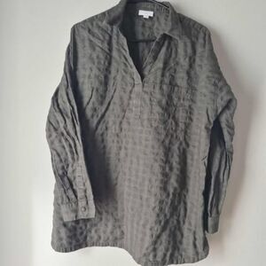 J. Jill Oversized Green Top Size L Slightly Sheer 100% Cotton Collared V Neck